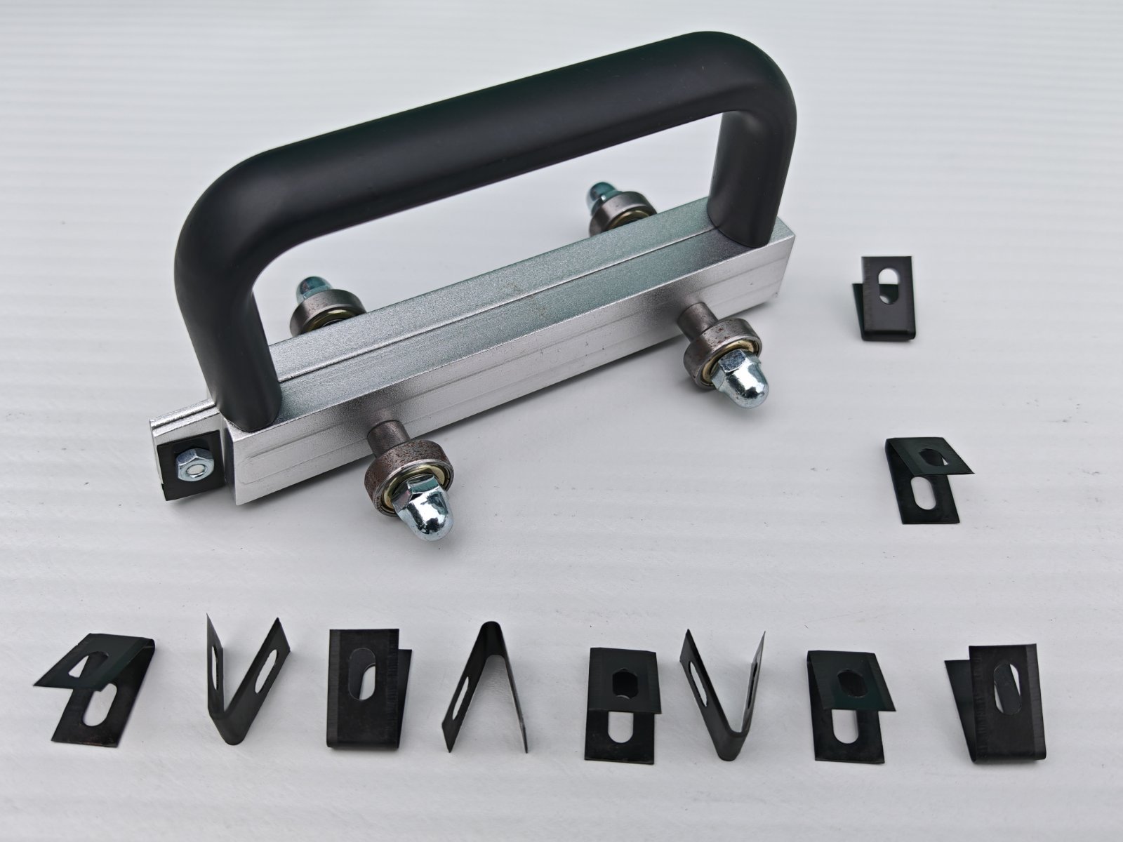 Рустовка на колесах для расшивки шва линолеума. Грувер Рустовка на колесах для расшивки шва линолеума. Грувер