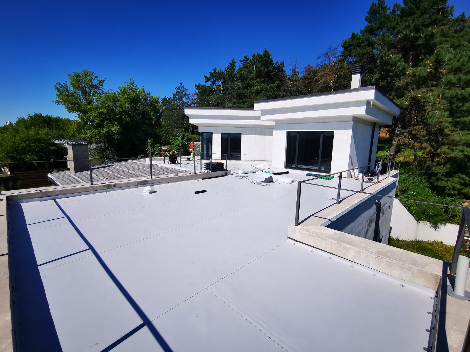 Влаштування та монтаж плоскої покрівлі