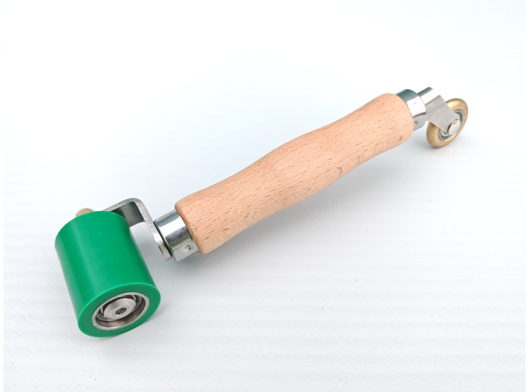 Двухсторонний прикаточный ролик, валик силиконовый 40 мм- латунный ролик 6мм Leister Двухсторонний прикаточный ролик, валик силиконовый 40 мм- латунный ролик 6мм Leister